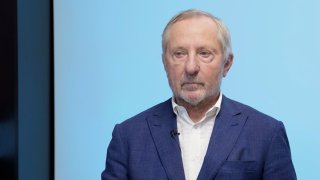 „Věřím víc umělé inteligenci než doktorům, rentgenologii vymaže. S nedostatkem sester jsem problém nikdy neměl. Nadstandard v cizině neexistuje.“ – Julius Špičák