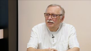 „Trump mění strategii co čtrnáct dnů, chce na válce vydělat. Evropané hrají roli hlupáků. Konec může přinést ofenziva Ruska, svět to přijme. Fico si umí dupnout.“ – Oskar Krejčí
