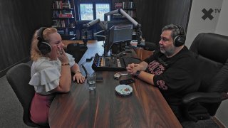 Xaver se vyděsil v supermarketu,Karol jde do školy a návrat báby pod kořenem