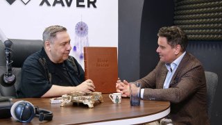 Nastavujeme agendu! Za vším hledej narativ! Na koho ty Kavky padnou!