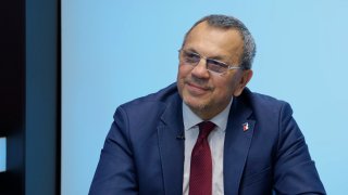 „Rudá armáda nás osvobodila, nebyla to žádná okupace. Němci teď zakazují pravdu zákonem. EU dělá všechno pro to, aby mír nenastal.“ – Jaroslav Foldyna