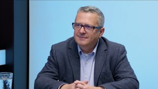 „Obranu brzdí nákup F-35, dvě procenta stačí. S Čínou jednejme. ČSSD upřednostnila gender před školstvím, poučovala voliče.“ – Pavel Jaroš