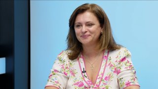 „Vláda pere špinavé peníze z darknetu, Decroix nic nevyšetří. Důvěra ve stát padla pod nulu. Dvě procenta na obranu stačí.“ – Jaroslava Pokorná Jermanová