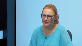 „USA jsou agresorem stejně jako Rusko. Kolem Dozimetru má být další mrtvý. Vláda jsou pokrytci tělem i duší.“ – Zuzana Majerová