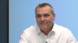 „ANO je minulostí, vstup do Přísahy pro mě není téma. Místo stávkování by se občané měli zaměřit na volby, doba je sice složitá, ale určitě se nemáme tak špatně.“ – Petr Vokřál