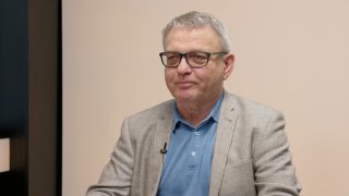 „Magyar bude lámat ústavu a zákony. U Maďarska EU uplatňuje nepřijatelný dvojí metr. Na členství je Ukrajina naprosto nepřipravená.“ – Lubomír Zaorálek