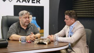 Flanelka jede! Nejdražší lavička světa! Kdo vyhraje?