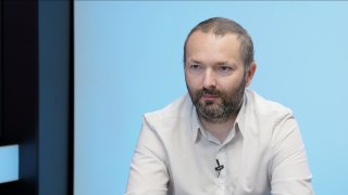 „Státní maturity a jednotné přijímačky chceme zrušit, Cermat je nechtěné dítě. Ať studenti genderových studií platí školné. Inkluze je špatně.“ – Miroslav Krejčí