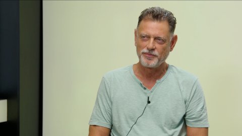 „Prezident Pavel by měl v sovětském tanku sedět jako jediný. Piráti jsou sekta a na co sáhli, to zkazili. Doba Klause a Zemana skončila.“ – Vadim Petrov