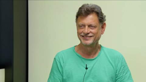 „Západ Ukrajince zneužil a Ukrajinu hrozně podvedl. Máme právo vědět, o čem mluvil Macron s Putinem. Trump je nevyzpytatelný.“ – Vadim Petrov