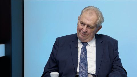 „Pavel nezná politické řemeslo. Ve férovost ruských voleb absolutně nevěřím. Hlasoval bych proti vystoupení z EU.“ – Miloš Zeman