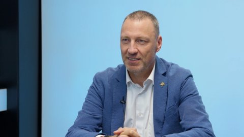 „Motoristé říkají věci, které jsou pro mě normální. Lidovci naopak tradiční hodnoty opouštějí. Na Vltavské má po naší generaci zůstat kulturní budova.“ – Jan Wolf