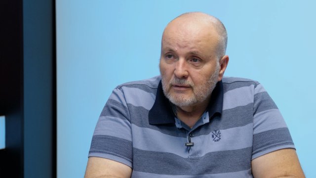 „Bolt a Uber ničí trh dumpingem, chtějí ho ovládnout. Řidiči z východu mají kriminální minulost, zvyšují nehodovost. Chceme návrat zkoušek.“ – Arnošt Drozd.