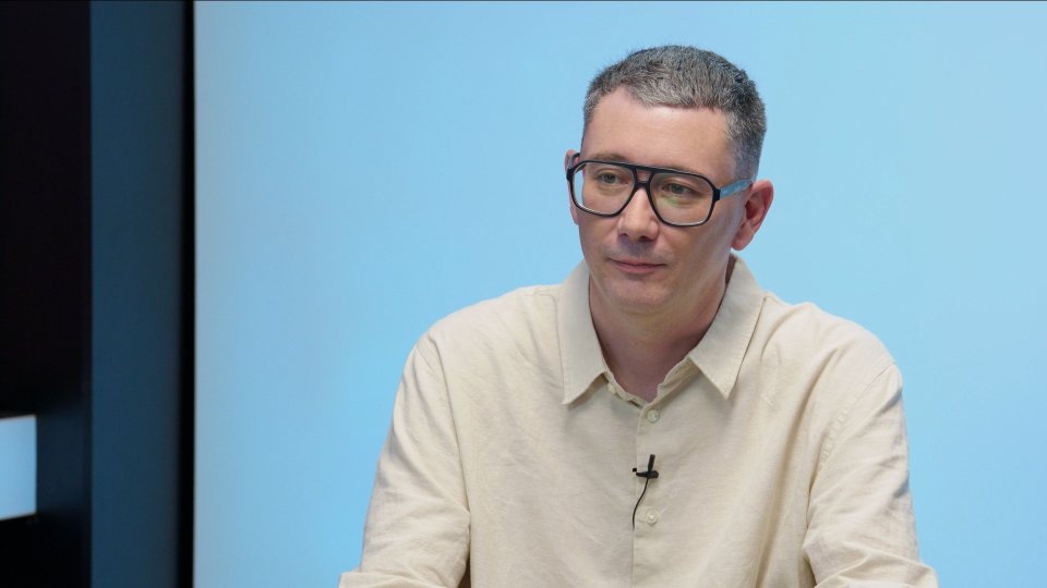 „Zrcadlo Západu je rozbité. Na válku si nelze zvyknout. Kandidaturu na prezidenta neplánuji, vyloučit ale nemůžu nic.“ – Jiří Ovčáček